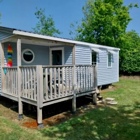4 Etoiles - Piscine - Ccbg0ef Campsite 4*