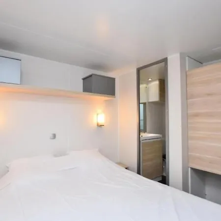 4 Etoiles - Piscine - Ccbg0ef Campsite 4*